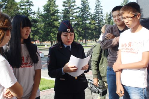 Кем-херек болдурбазының талазы-биле төлевилелдиң күүселдезиниң чорудуун сайгарып чугаалашкан.