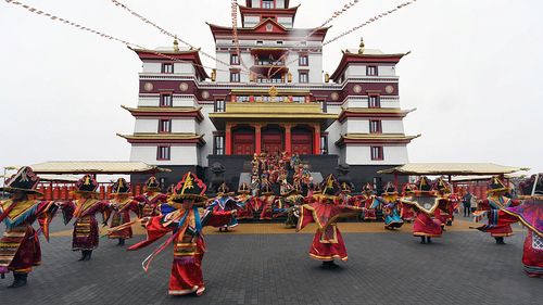 Шуулганче волонтёрларны чыып эгелээн