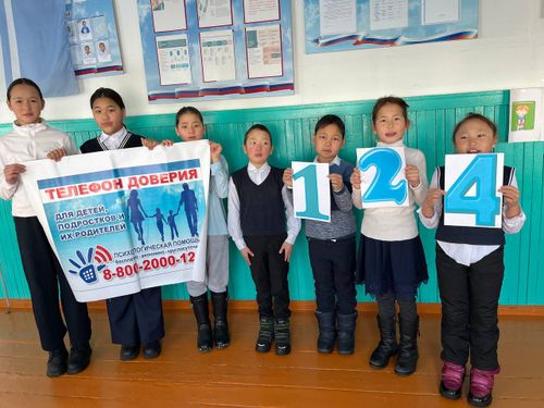 Мөренде «Бүзүрел телефонун» суртаалдап турар