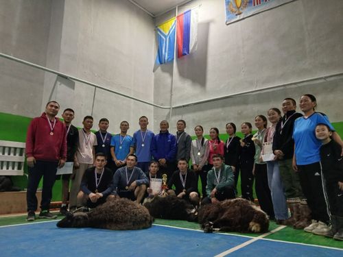 Хол бөмбүүнге маргылдаа