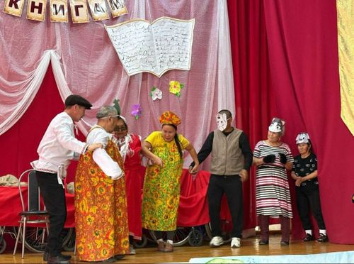 Номнарга тураскаадып…