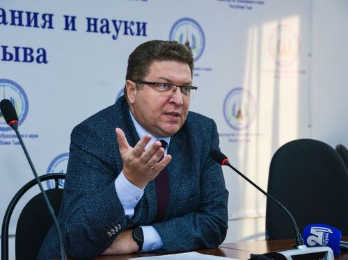 Үе биле шынарны будаваза чогуур.