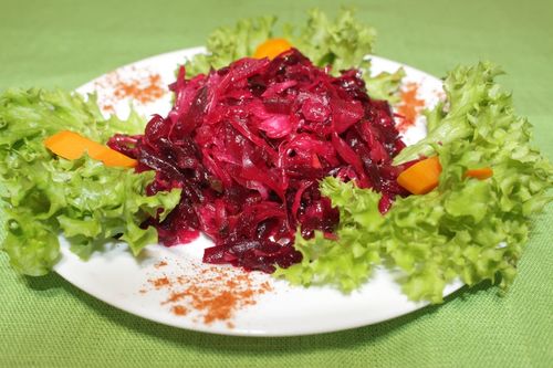 Кызыл капустадан болгаш свекладан салат