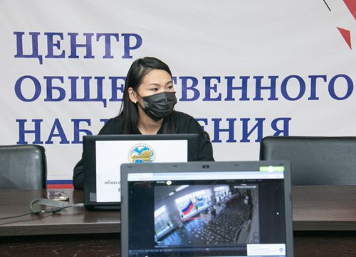 Хайгаарал төвү ажылдап турар.