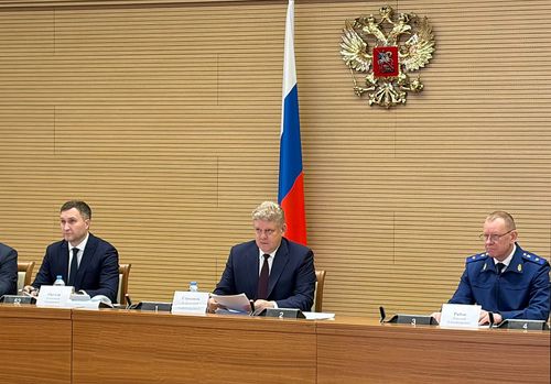 Анатолий Серышевтиң удуртулгазы-биле 2025 чылда Сибирь регионнарының социал-экономиктиг хөгжүлдезиниң түңнелдерин үндүрген