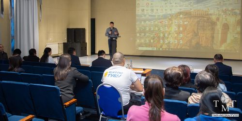 “Бис кады бис” — буянныг эки турачылар