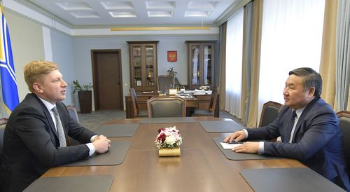 Даштыкы херектер яамызының төлээзи-биле ужурашкан