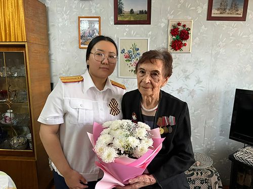 Эльтона Ондар: «Чаш кижи билбезинден херекке онаажыр»