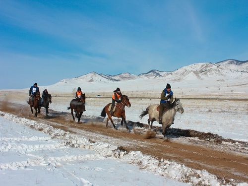 Шагаа болгаш аът чарыжы