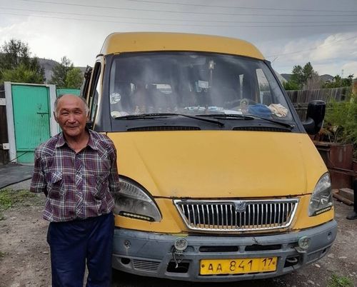 Ишчилер аравыста