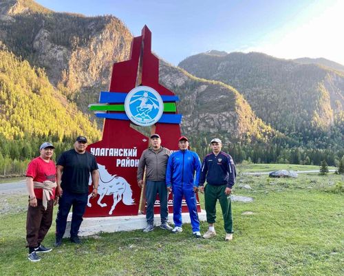 Тыва мөгелер болгаш багжылар Алтай Республикада