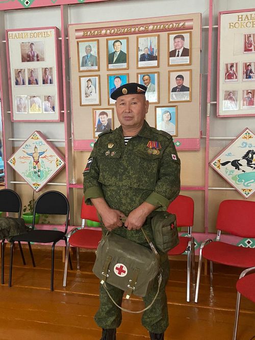 Чүгле эр кижиниң эвес,а эмчи хүлээлгемни база күүсеттим