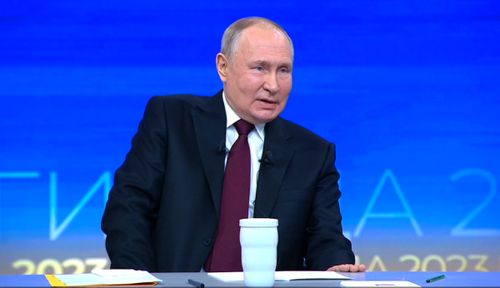 ВЛАДИМИР ПУТИН-БИЛЕ ЧЫЛДЫ ТҮҢНЕП ТУРА