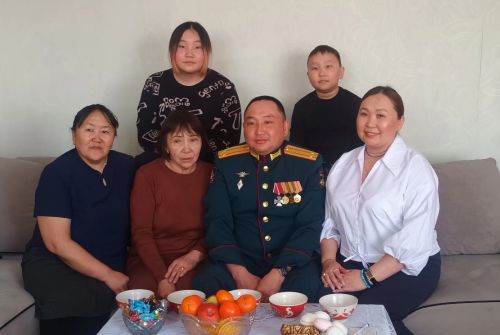 Ада-иезиниң оруун изээннер