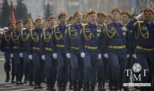 Кызылга Тиилелге парады