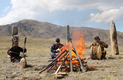 «ШаалааШ» бөлүктүң гастрольдары.