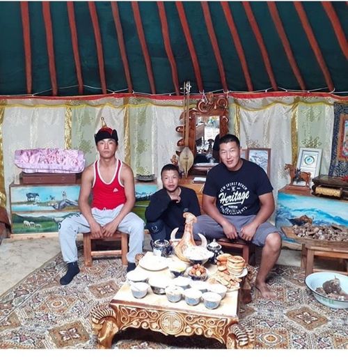 Бии-Хемниң мурнакчы малчыннары