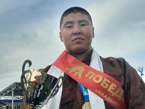 Аныяк мөгелер хүрежи