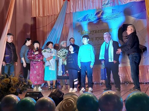 Сураглыг Хүргүлек Коңгарның 100 чыл оюнга тураскааткан