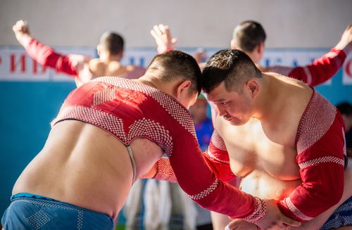 Чараш адын бадыткап тур