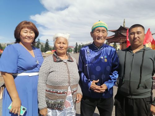 Хөй чылдарда ак сеткилдиг ажылы дээш…