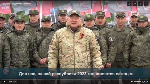 ТР-ниң Баштыңы Владислав Ховалыг видеодамчыдылга таварыштыр Луганск Улус Республиказындан Тиилелге хүнү-биле республиканың чурттакчы чонунга байыр чед