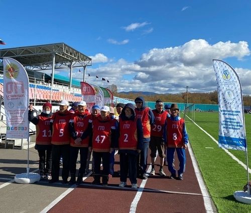 Чеден алды харлыг хоочуннуң тергиин спортчу көргүзүү.