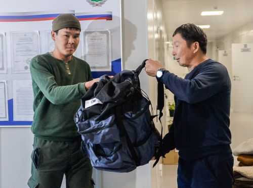 Эмнелге коллективи дузаны чедирген.