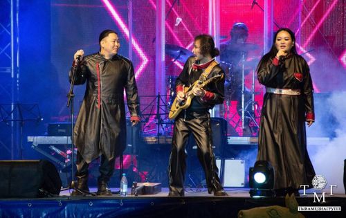 Хөөмей-сыгыт чаңгыланган