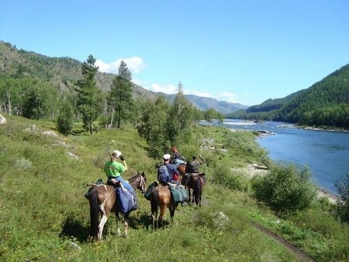 Турисчи курлавырларны чаагайжыдары база чаартырынче 6,7 сая рубльди углаар