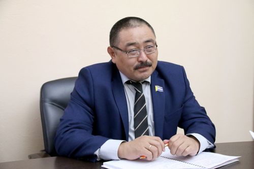 Аяс Санчат: «Россияның Конституциязы амгы үениң негелделеринге дүгжүп турар»