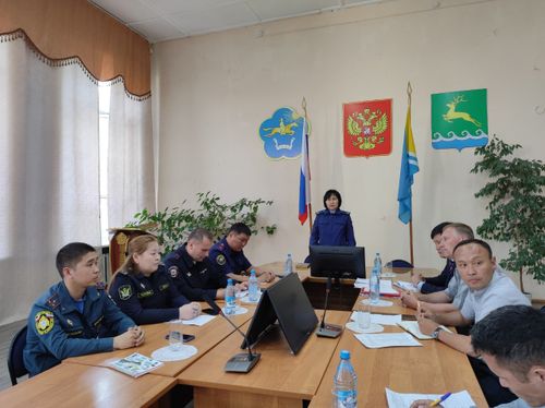 Чоннуӊ чыыжынга берге айтырыгларны чугаалашкан