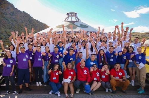 Тыва Республика аныяктар политиказының хөгжүлдезинче 64 млн рубльди алыр.