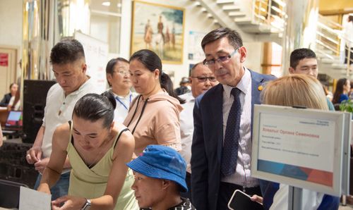 Ажыл кижини каастаар