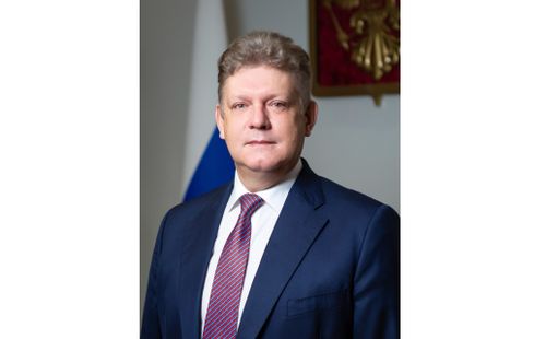 Россия Федерациязының Президентизиниң Сибирь федералдыг округта бүрүн эргелиг төлээзиниң Бүгү-делегейниң херээженнер хүнү-биле байыр чедириишкини