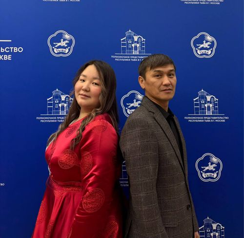 Тывамедиагрупптуң журналистери парлалга конференциязынга болгаш Владимир Путин-биле дорт шугумга киржир