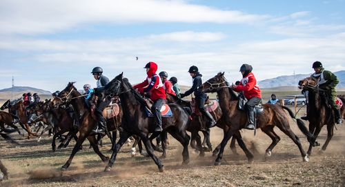 Аъттар чарыжы