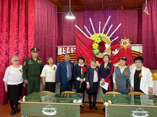 Маадырларның адын мөңгежиткен