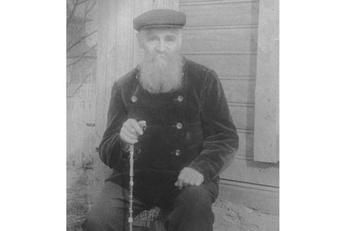 Кызылда Орус культура төвүнге Иннокентий Сафьяновтуң адын тывыскан