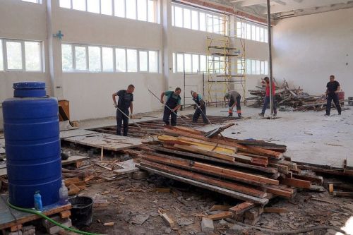 Тываныӊ тудугжулары ЛУР-нуӊ школаларын катап тургузарынга дузалаар