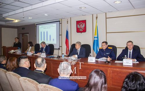 Судтарның ажылын сайгарып түңнээн