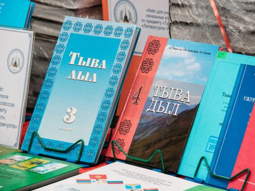 «Аш хлеб», «изиг баарлыг чүректер»