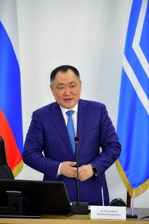 Частың болгаш Күш-ажылдың байырлалы Май 1-биле, хүндүлүг чаңгыс чер-чурттугларым!