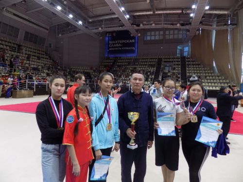 Ушу башкызын деткиилиңер