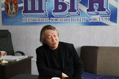 «Кижи бүрүзүнде «чүрек кулаа», «сеткил кулаа» бар. олар дириг хөгжүмнү сеткилинден хүлээп алыр»