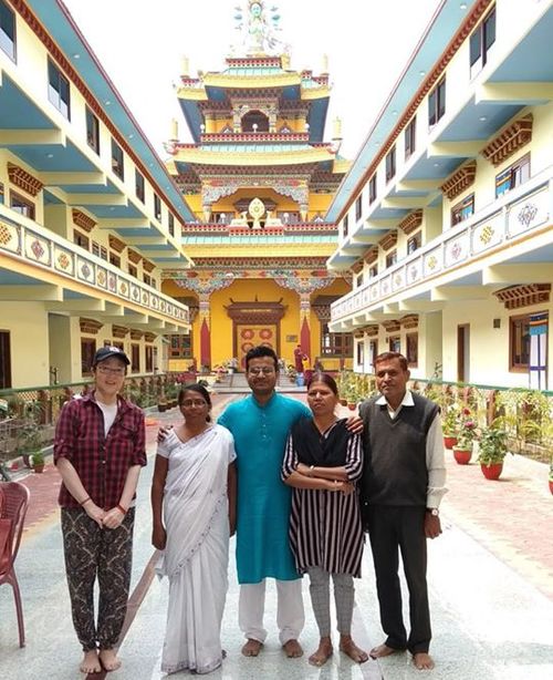 Аэлита Донгак: индустар-даа, тибеттер-даа эвилең, хүндүлээчел