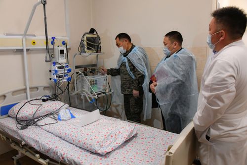 Тывада коронавирустан аараан кижилер чыттырар эмнелгениң медтехниказы чогуур чөпшээрел негелделеринге хыналданы эрткен