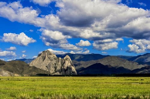 Даглардан чүгле даглар дээре