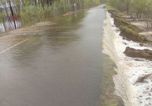 ХЕМНЕРНИҢ СУУ ТЕРЕҢНЕП ТУРАР