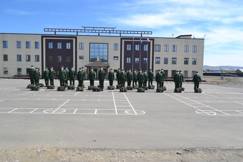 ШЕРИГ АЛБАНЫНЫҢ АТ-АЛДАРЫ  ЧЫЛДАН ЧЫЛЧЕ ӨЗҮП ОЛУРАР